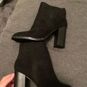 NEVER WORN black suede booties